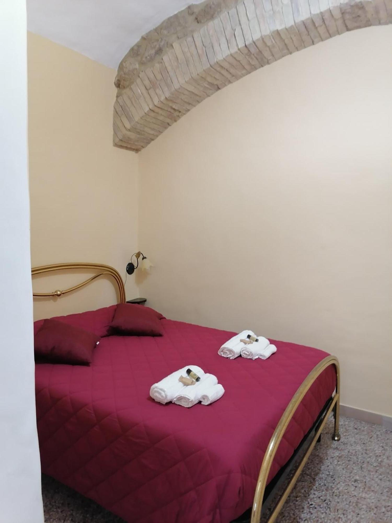 La Torre Della Piramide Otel Pitigliano Dış mekan fotoğraf